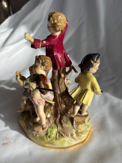 MEISSEN. 
The Concert
Polychrome porcelain...