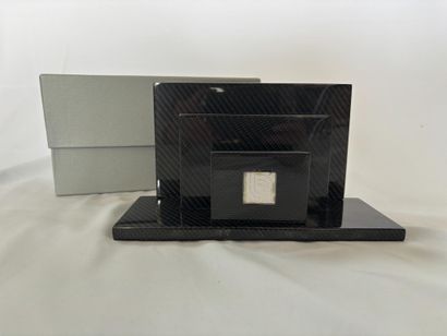 LALIQUE. 
Lacquered carbon-fiber letter holder,...