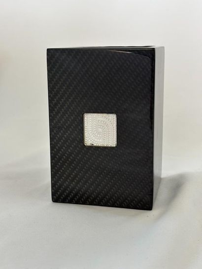LALIQUE. 
Square-section pencil pot in lacquered...
