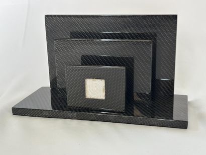 LALIQUE. 
Lacquered carbon-fiber letter holder,...