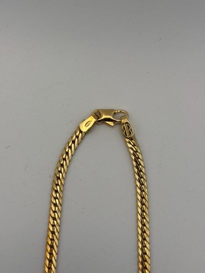 Set in 750 thousandths gold, comprising a...