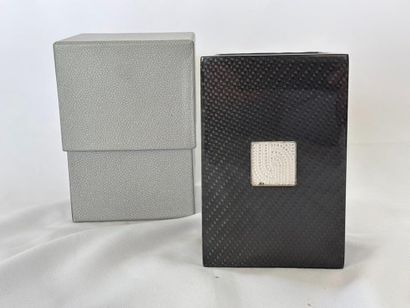 LALIQUE. 
Square-section pencil pot in lacquered...
