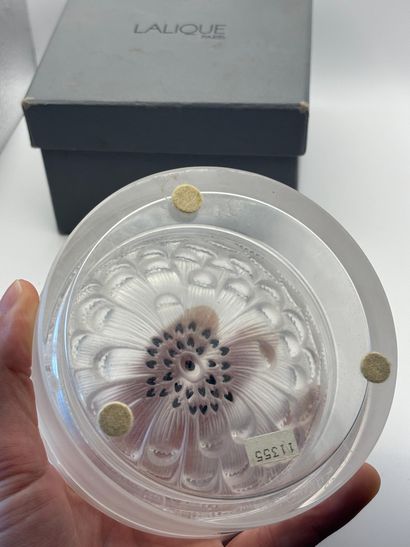 LALIQUE. 
Moulded pressed glass toilet box....