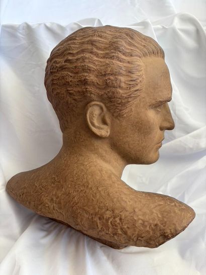Lucien GIBERT (1904-1988). 
Bust of Jean...