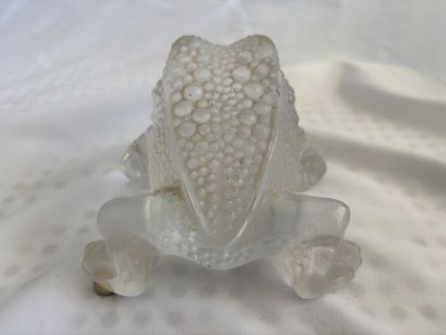 LALIQUE. 
Frog
Moulded pressed glass subject....