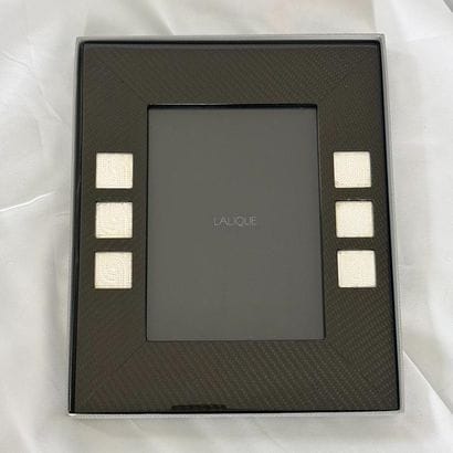 LALIQUE. 
Photo frame in lacquered carbon...