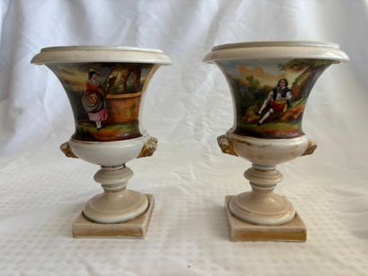 Pair of small Medicis-shaped vases in Paris...