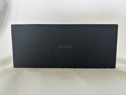 LALIQUE. 
Lacquered carbon-fiber letter holder,...