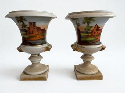 Pair of small Medicis-shaped vases in Paris...