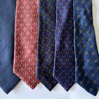 HERMES PARIS. 
Set of 5 silk ties with printed...