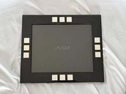 LALIQUE. Photo frame in lacquered carbon...