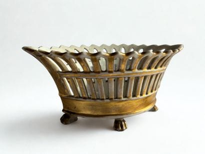 Openwork basket in white and gold Paris porcelain...