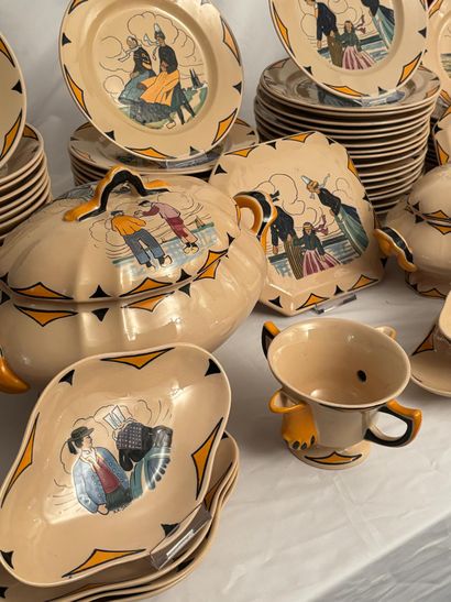 Jim SEVELLEC for Henriot Quimper.
Earthenware...