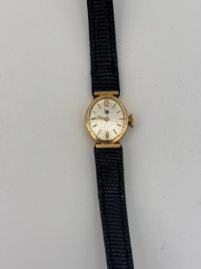 Small LIP ladies' wristwatch, oval case in...