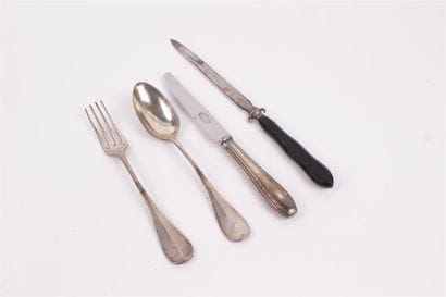 LOT comprenant : 
Couvert en argent 925/000...