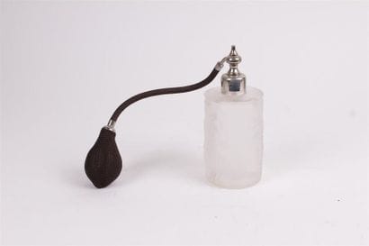 VAPORISATEUR en verre moulé 
H. 16 cm 