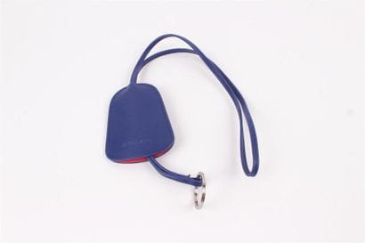 PS by Paul SMITH 
Porte-clef à porter autour...