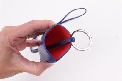 PS by Paul SMITH 
Porte-clef à porter autour...