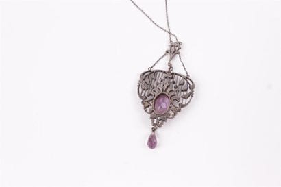 ENSEMBLE comprenant : COLLIER en argent orné...
