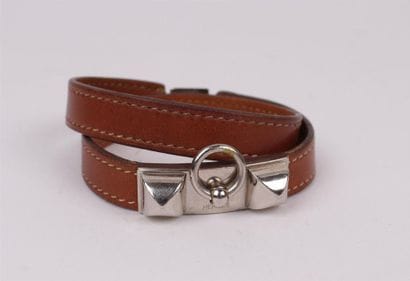 HERMES Paris 
Bracelet Médor double tour...