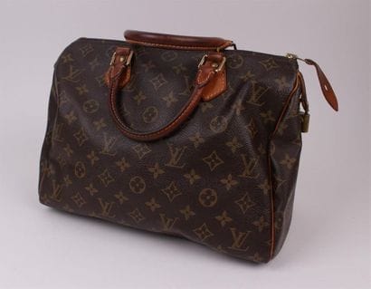 Louis VUITTON 
Sac speedy 30 cm en toile...