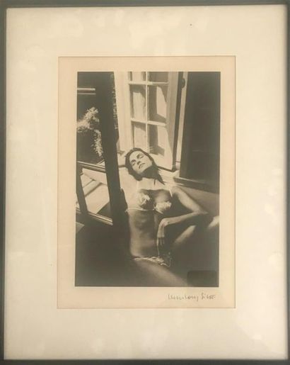 Jean Loup SIEFF (1933-2000)
Jeune femme à...