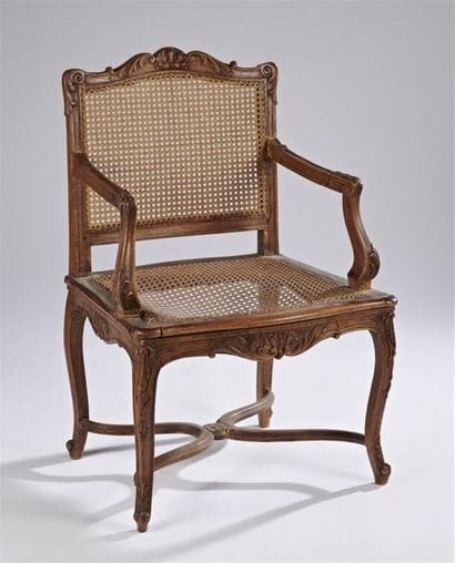 FAUTEUIL canné à dossier plat à épaulement,...