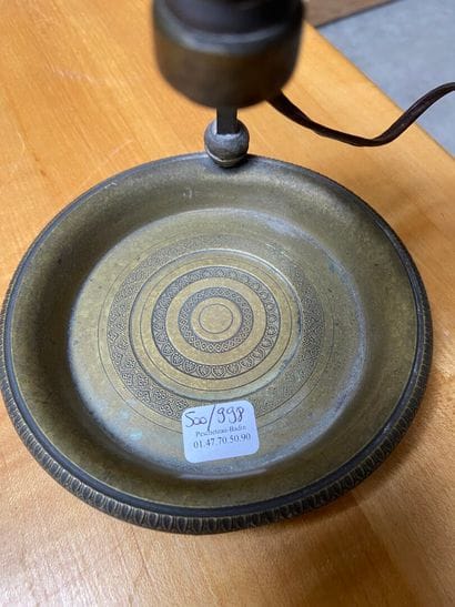 LAMPE BOUILLOTTE à un bras de lumière en...
