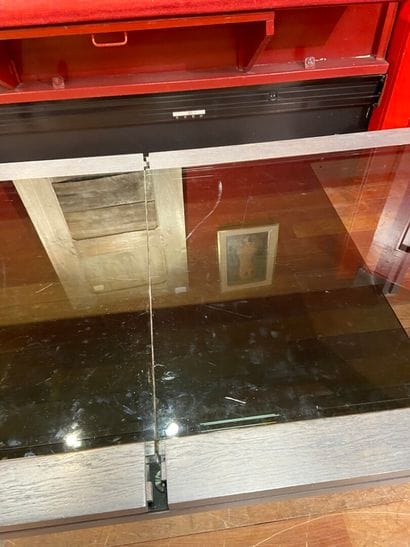 ROCHE BOBOIS - Modèle Glass Box

TABLE DE...