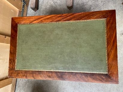 ENSEMBLE comprenant :

- Table à jeux en...