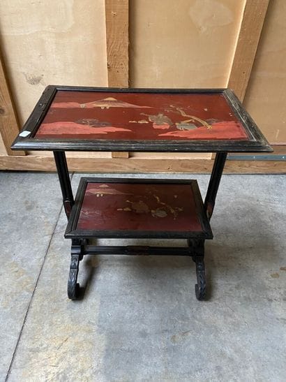 PETITE table à deux plateaux pivotant en...