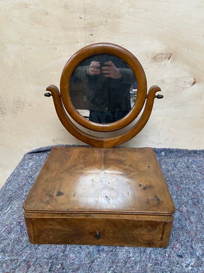 COIFFEUSE à poser en bois ouvrant pas un...