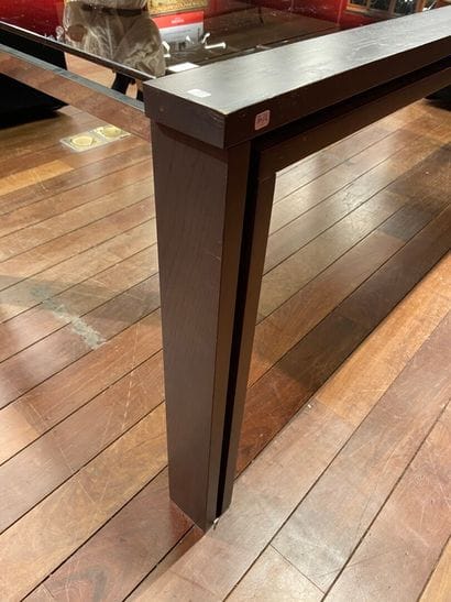 ROCHE BOBOIS - Modèle Glass Box

TABLE DE...