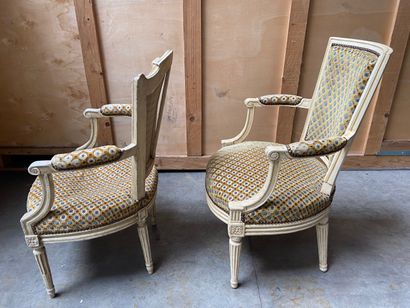 ENSEMBLE de deux fauteuils:

-Le premier...