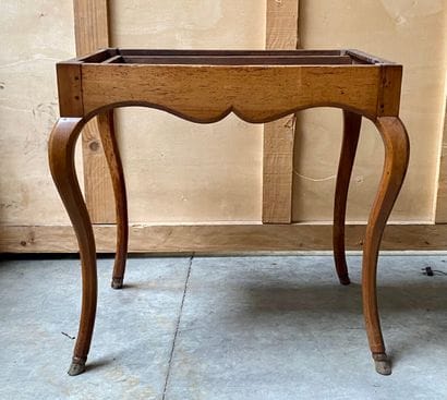 TABLE de forme rectangulaire en bois naturel,...