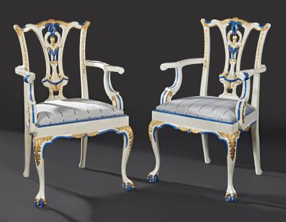PAIRE de fauteuils dans le goût Chippendale...