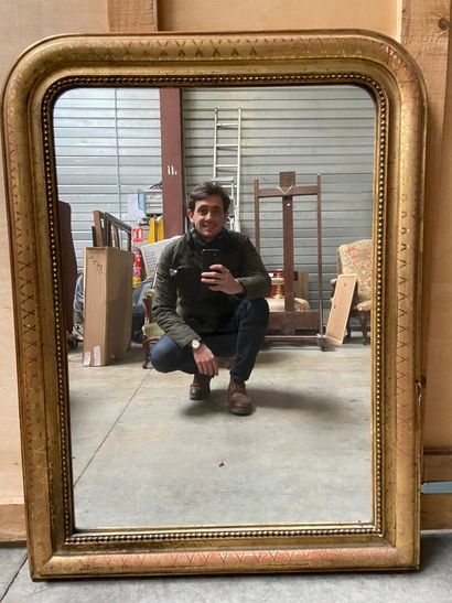 MIROIR de cheminée en bois et stuc doré à...