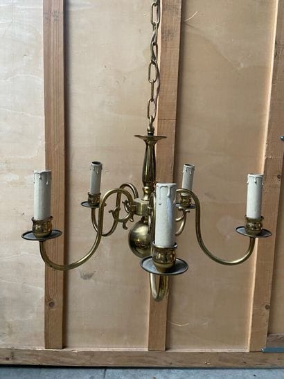 PETIT LUSTRE hollandais à cinq bras de lumière...