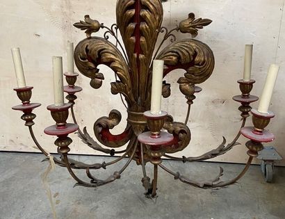 ENSEMBLE comprenant un lustre et deux appliques...