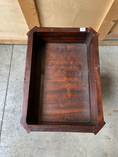 PETITE TABLE pouvant former jardinière en...