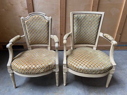 ENSEMBLE de deux fauteuils:

-Le premier...
