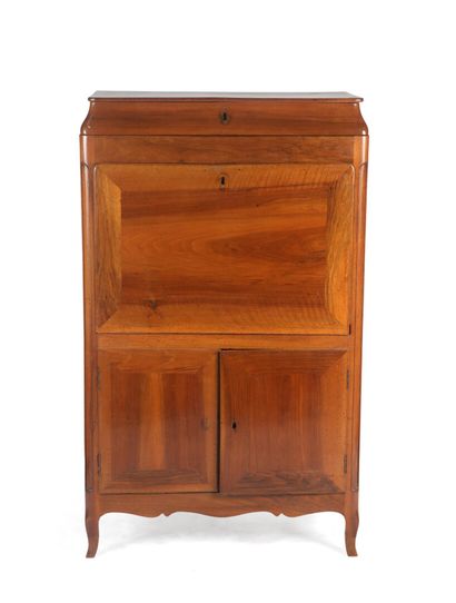 Secretary in solid walnut with doucine. It...