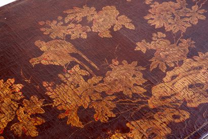 Coffee table in the taste of China in lacquered...