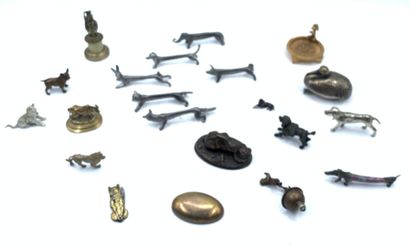 Lot de sujets animaliers en bronze miniature.
XIXe-XXe...