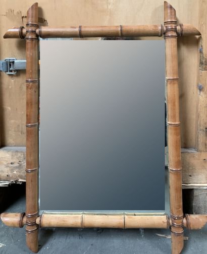 Miroir rectangulaire en bambou.
XXe siècle
65,5...