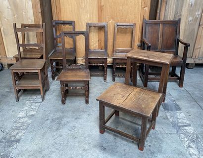 Ensemble de chaises, fauteuils et guéridons...