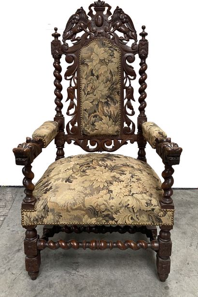 Ensemble de deux fauteuils en bois tourné...