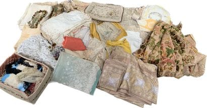 Lot de linge dont dentelles.