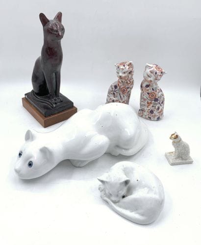 Ensemble de sujets représentant des chats...