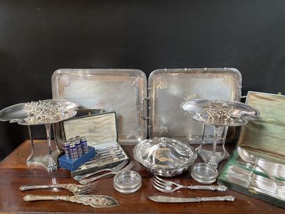 Lot in silver plated metal including two...
